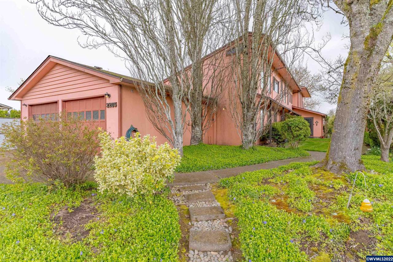 2205 Jefferson (B) Ct - Photo 1