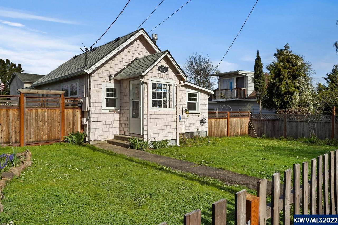 1141 Fairview Av - Photo 1