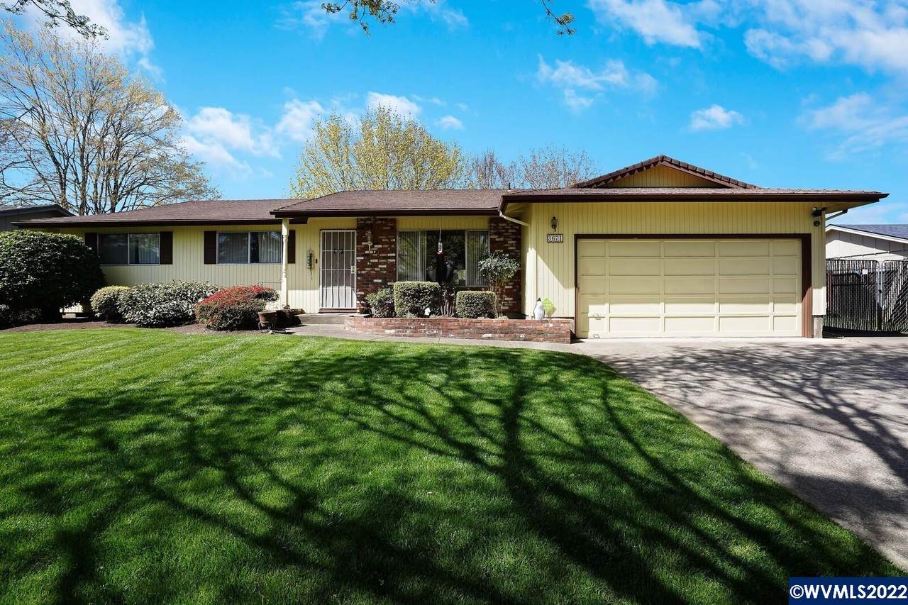 3671 Joshua Av - Photo 1