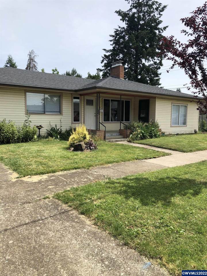 1372 Howe St - Photo 1