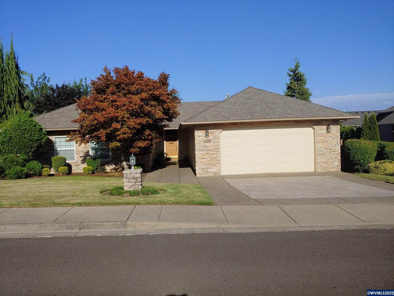 1572 Pelican Ct - Photo 1
