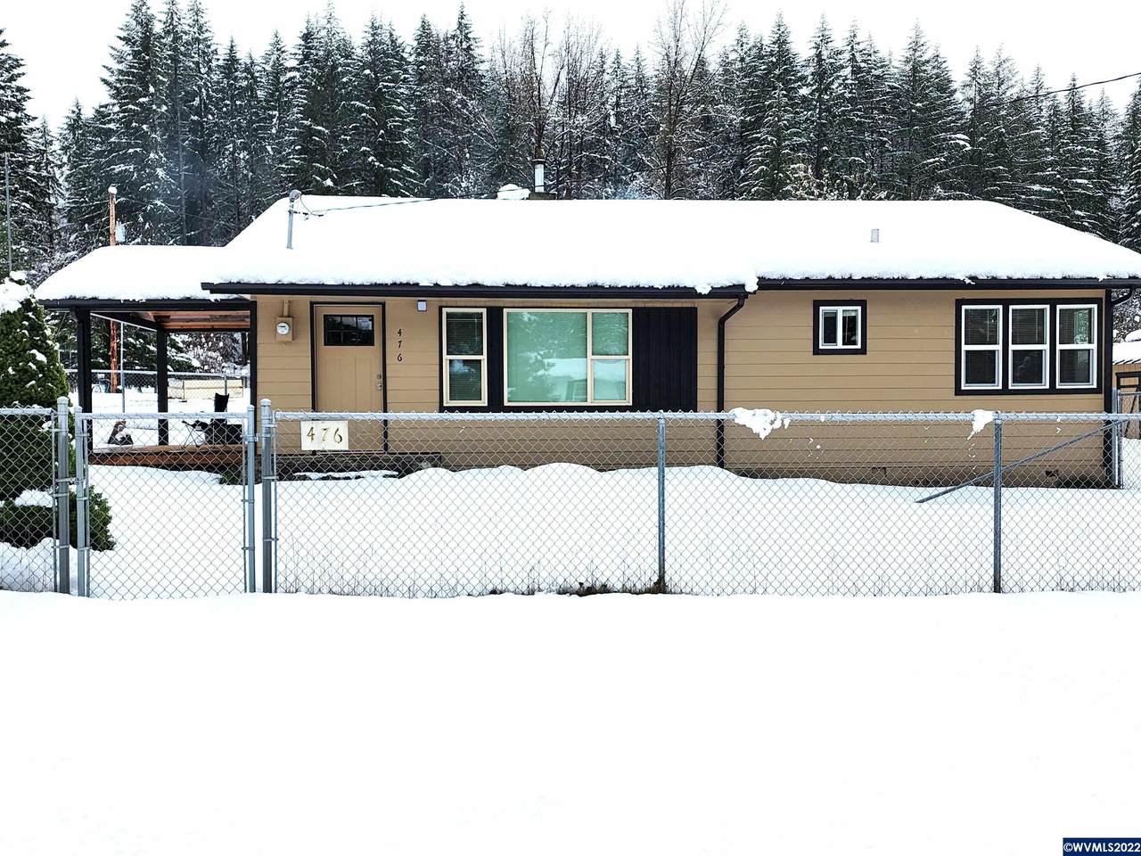 476 Willow St - Photo 1