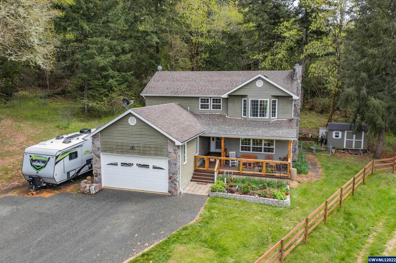 5755 Treehouse Rd - Photo 1