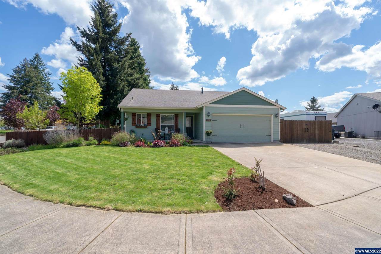 1055 Orchard Ct - Photo 1