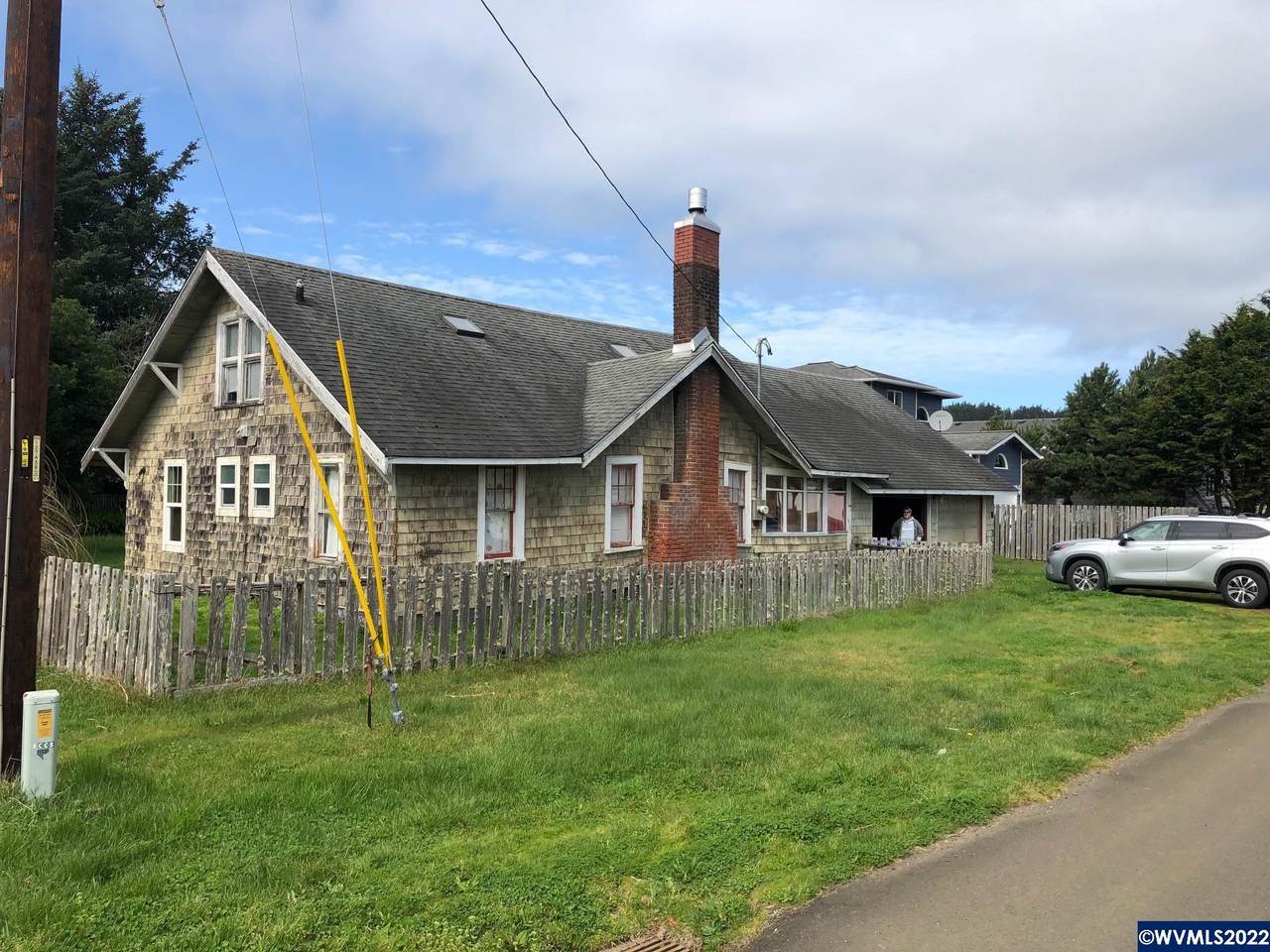 820 Bay St - Photo 1