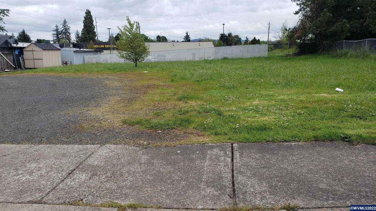 375 11th - Photo 1