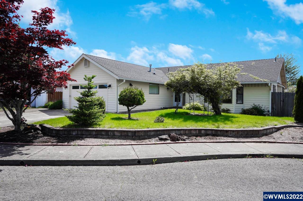 1337 Solomon Ct - Photo 1