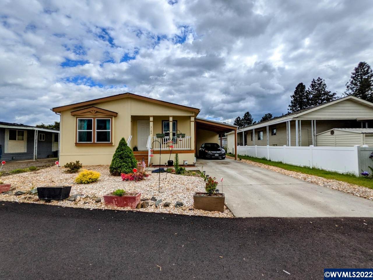 3182 Turner - Photo 1