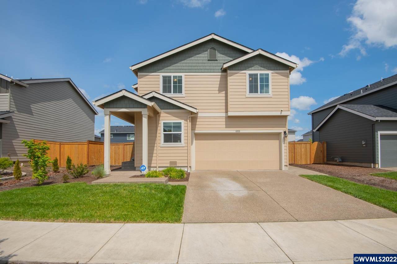 4935 Orbit Av - Photo 1
