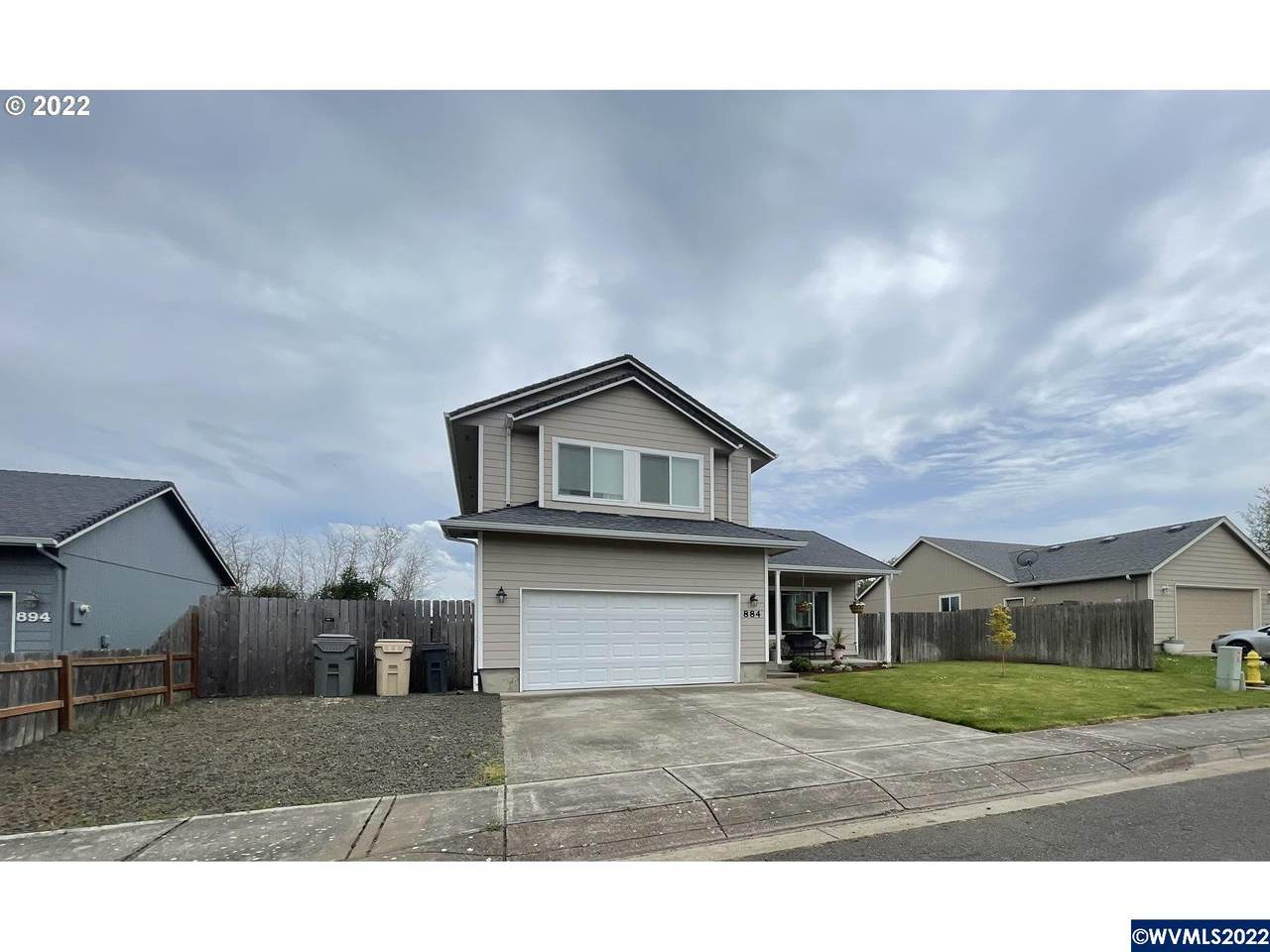 884 Arrowleaf Pl - Photo 1