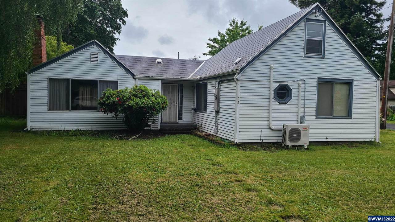 300 Howard Av - Photo 1