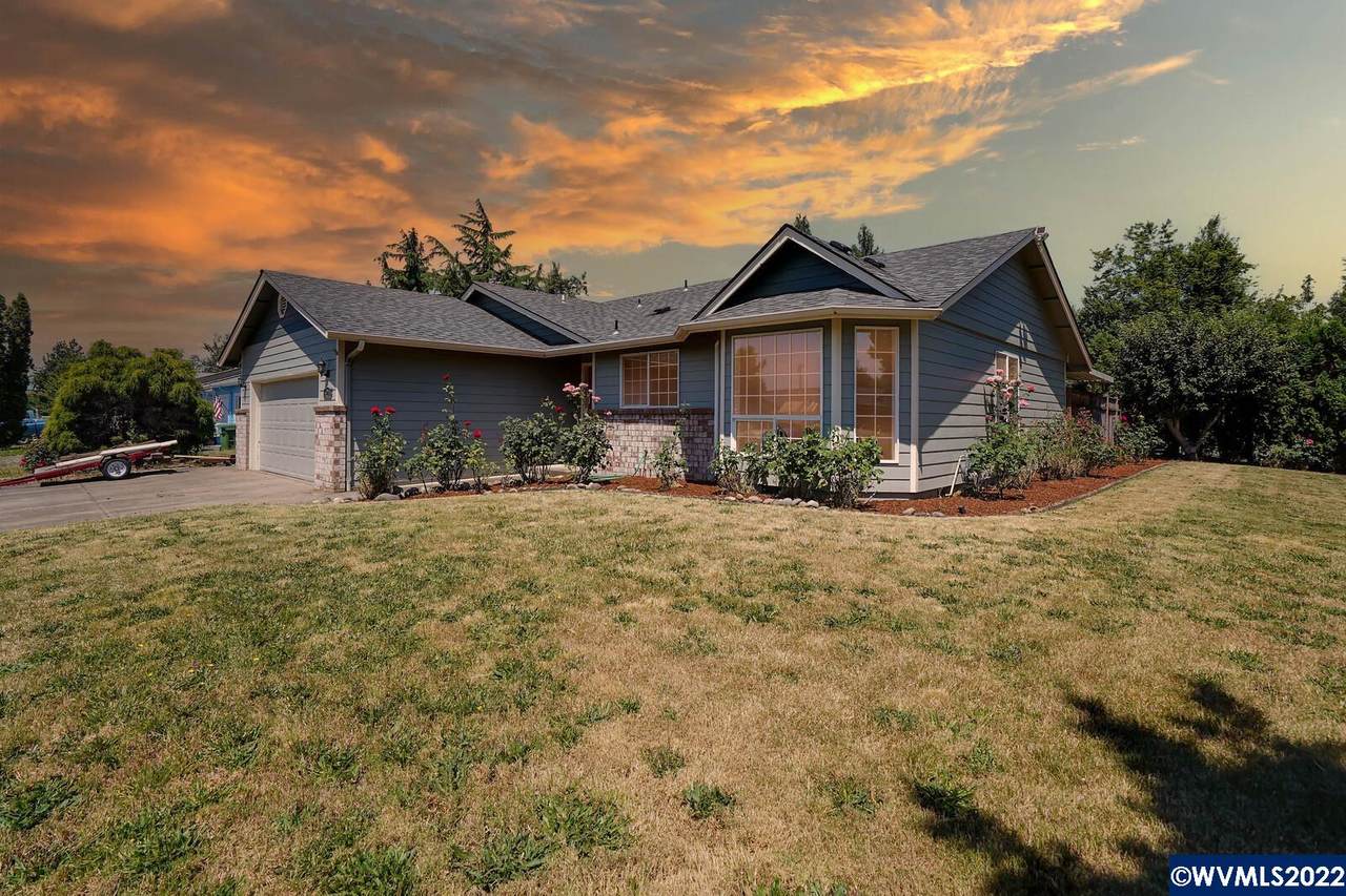 1501 Jay Ct - Photo 1
