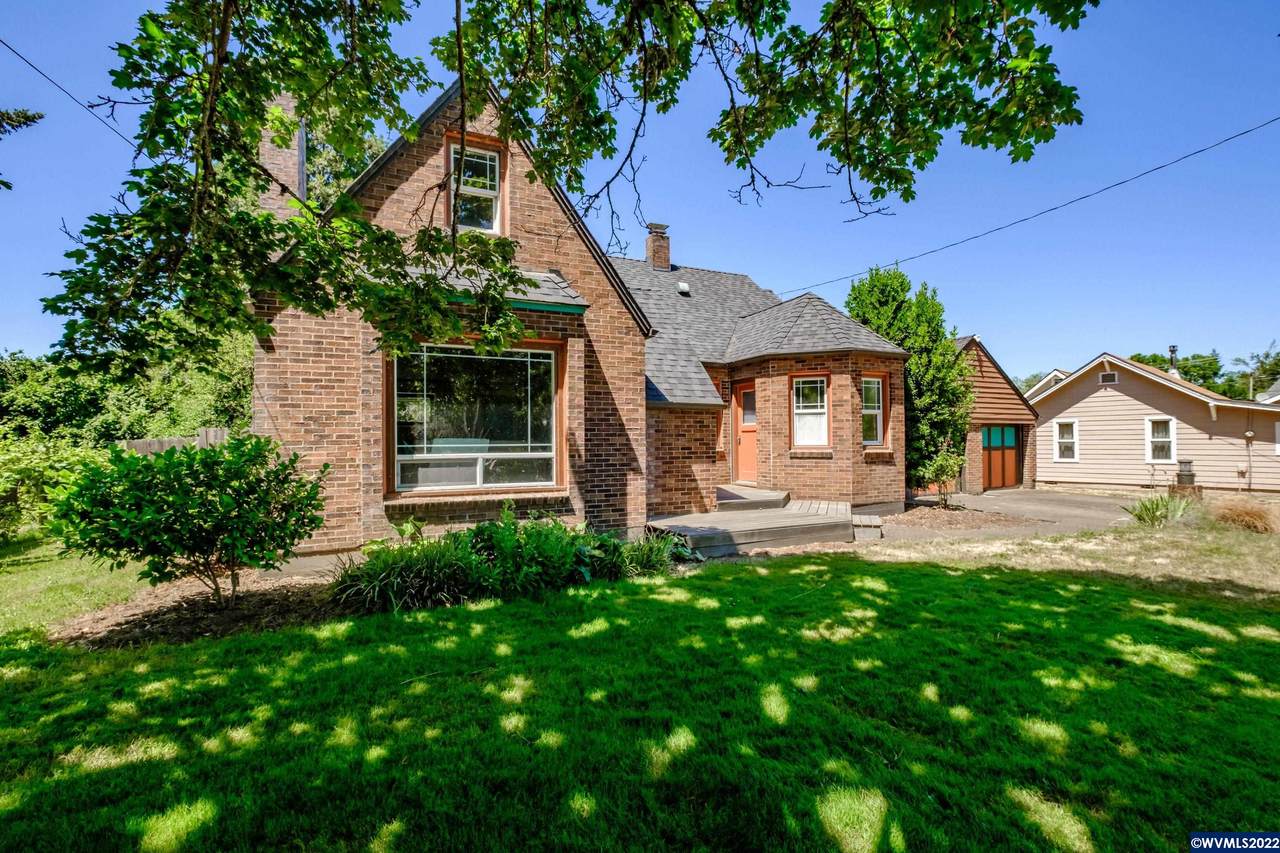 1150 2nd St - Photo 1