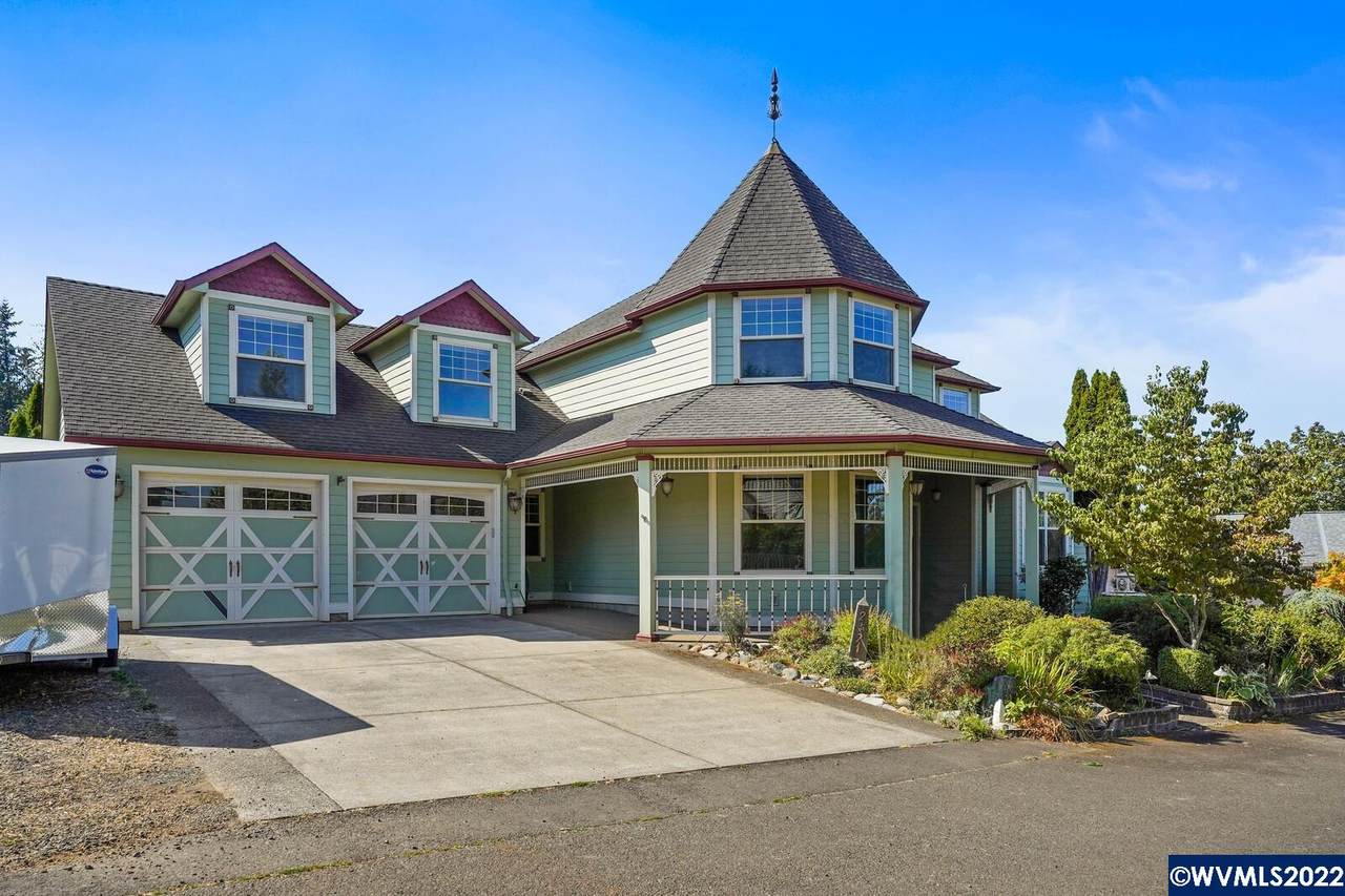 2221 Davis Rd - Photo 1