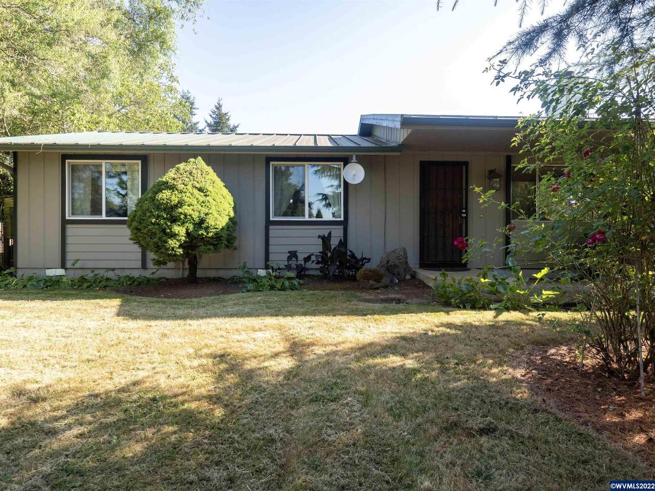 101 Cooley Av - Photo 1