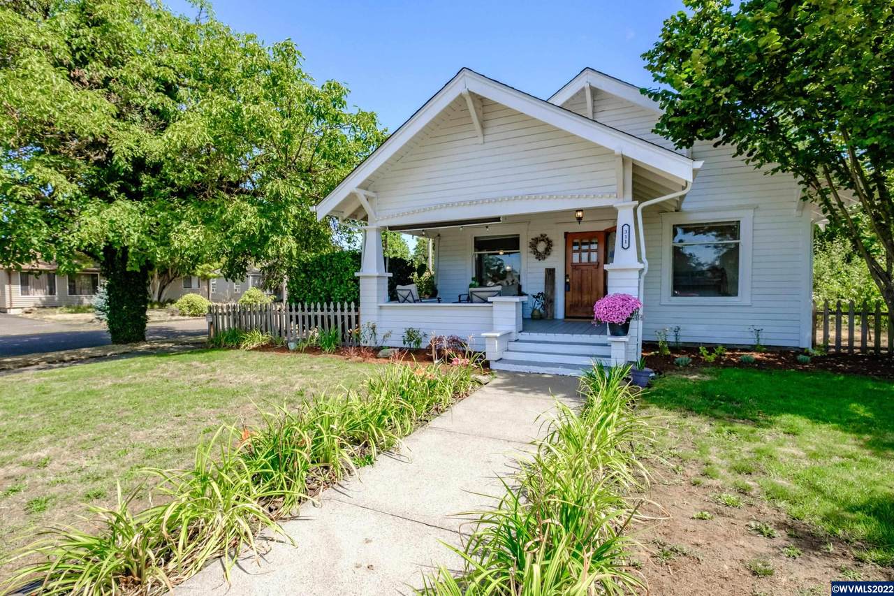 311 Grove St - Photo 1