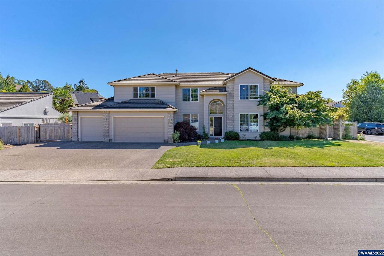 1740 Wickshire Av - Photo 1