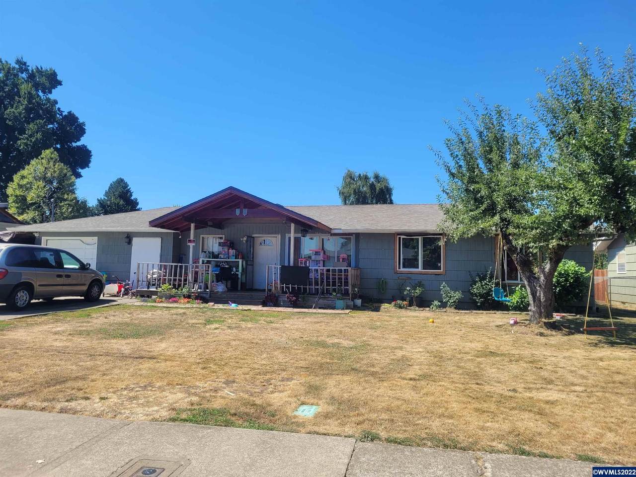 1097 39th Av - Photo 1
