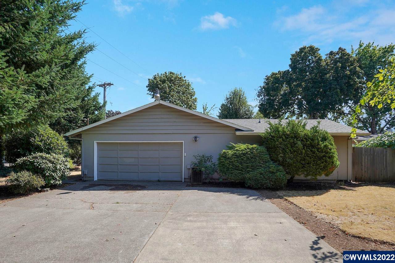 410 Boone Rd - Photo 1