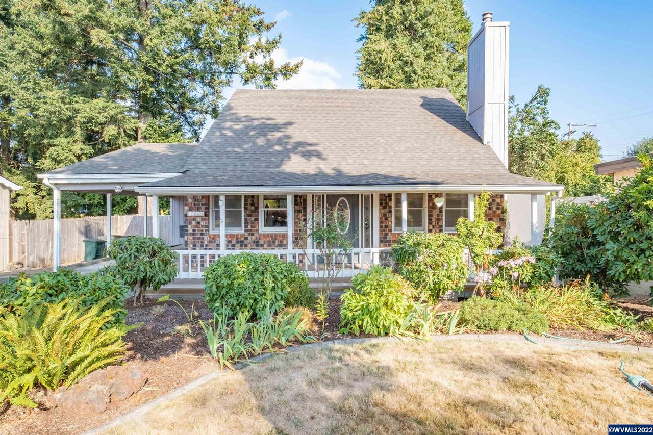 1467 Filbert St - Photo 1
