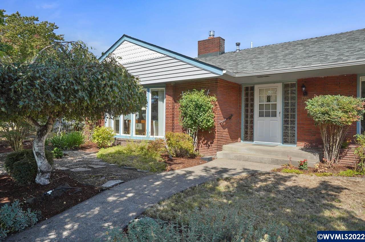 705 5th Av - Photo 1