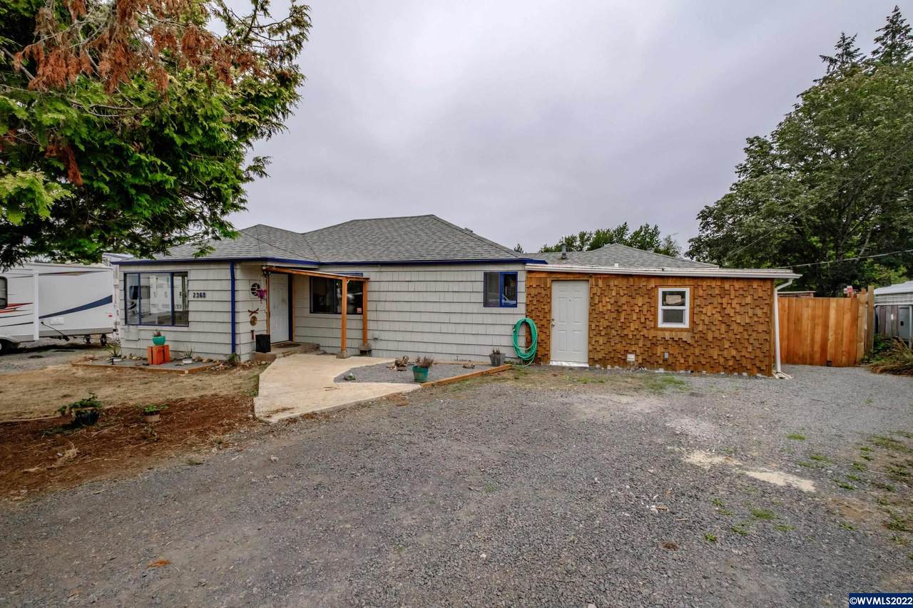 2360 Cedar St - Photo 1