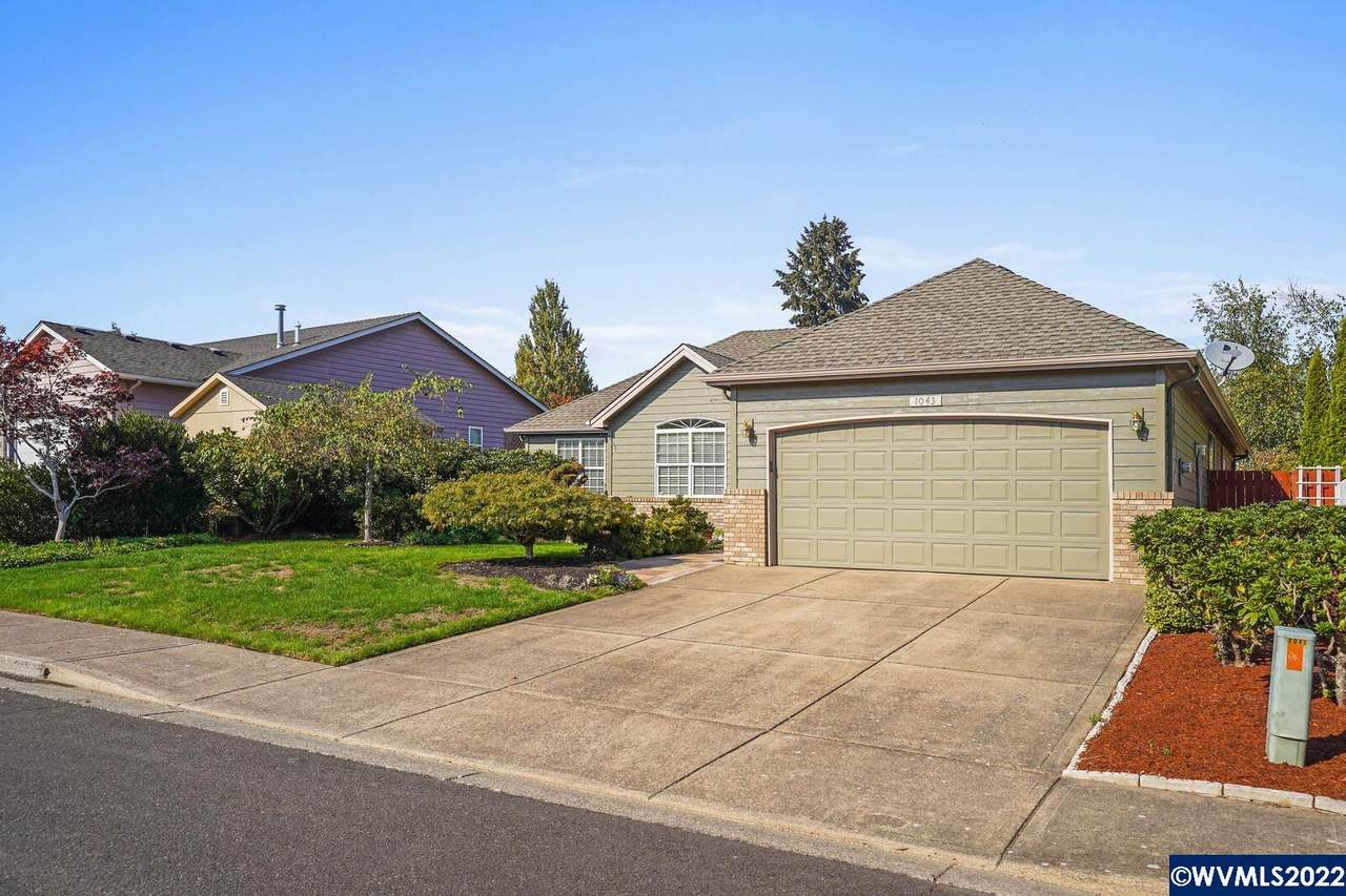 1043 Twinwood Ct - Photo 1