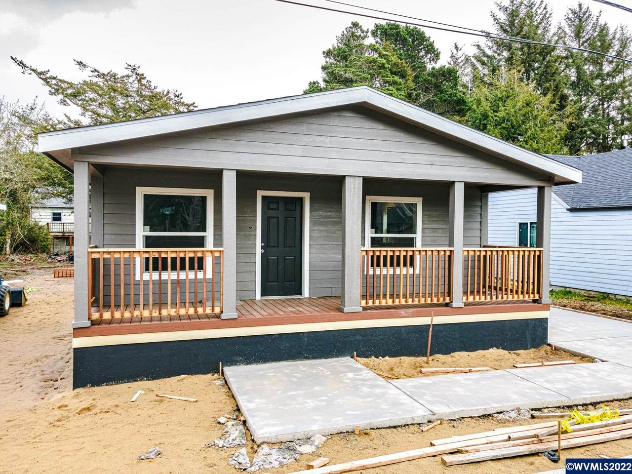 6602 Harbor Av - Photo 1