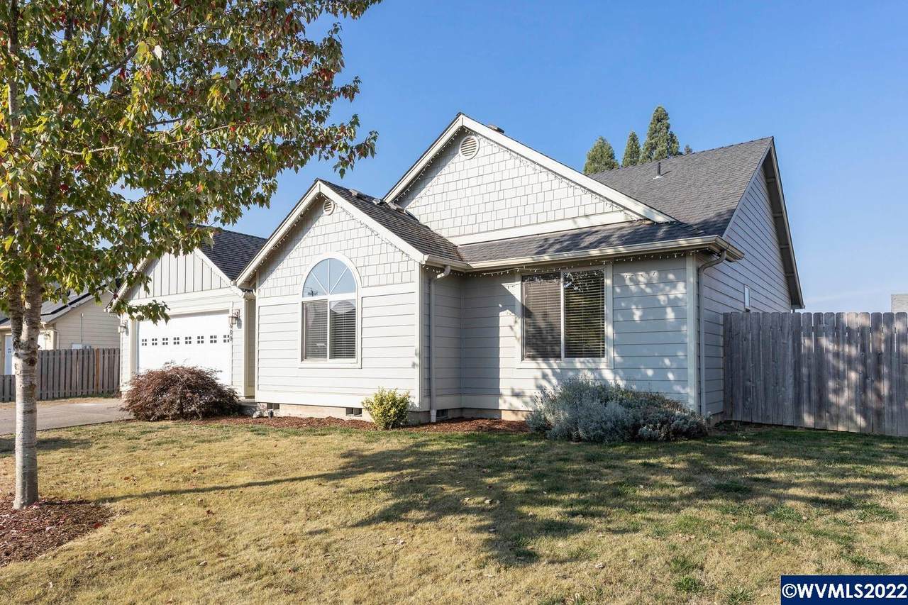 680 Andrian Dr - Photo 1