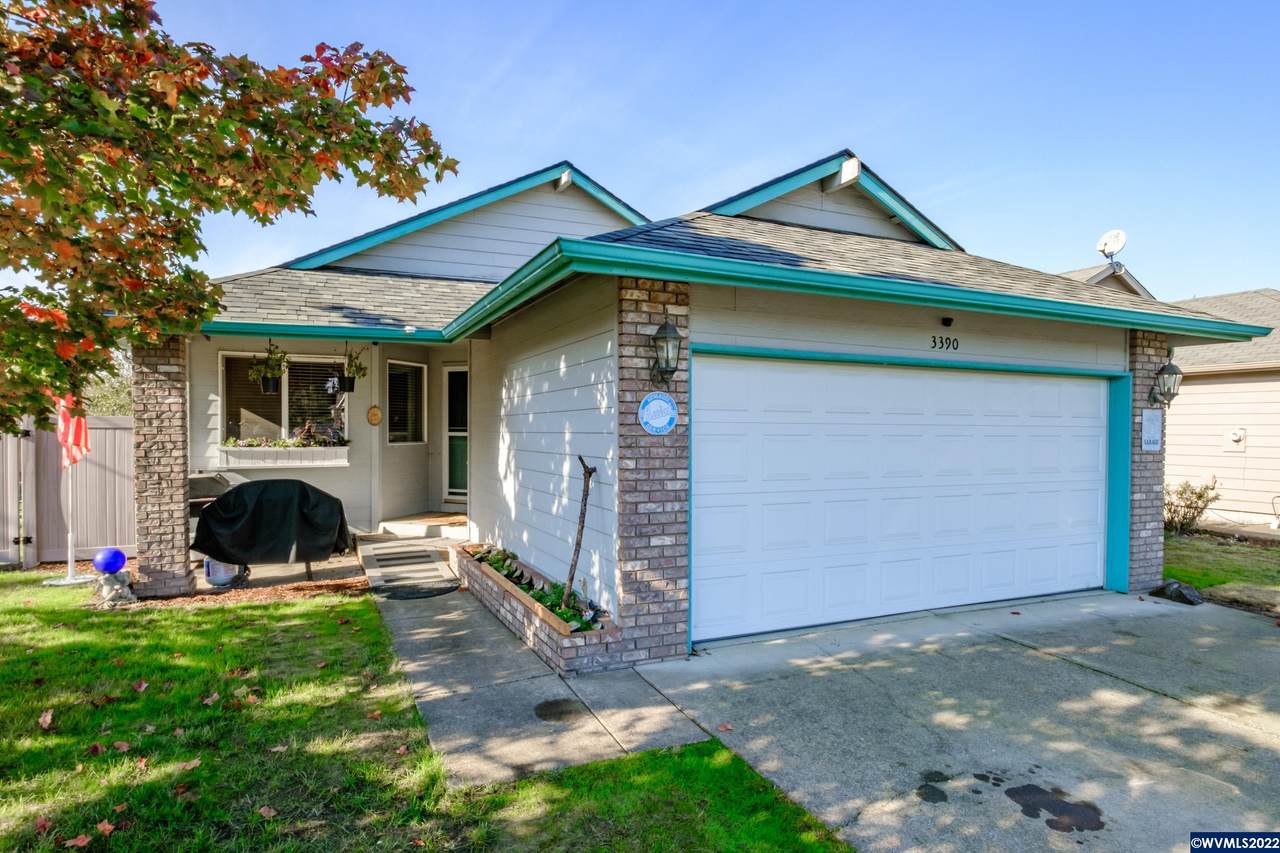 3390 Marion St - Photo 1