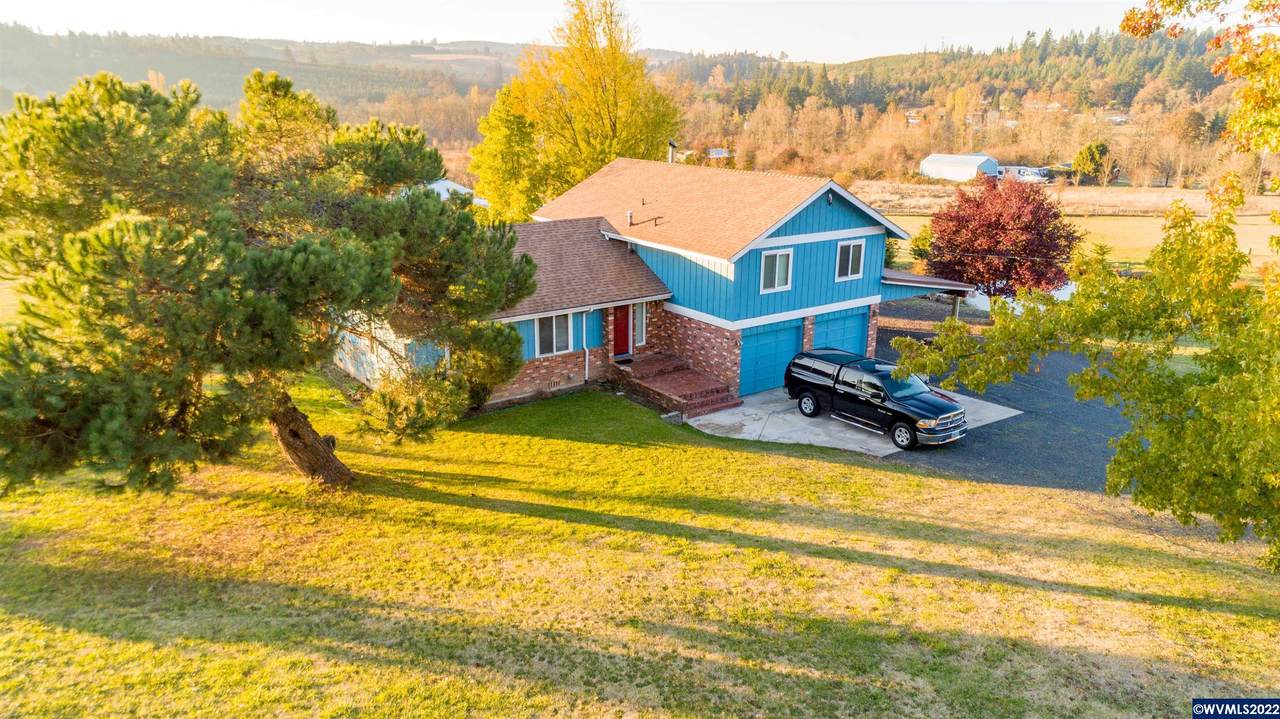 26780 Rowell Hill Rd - Photo 1