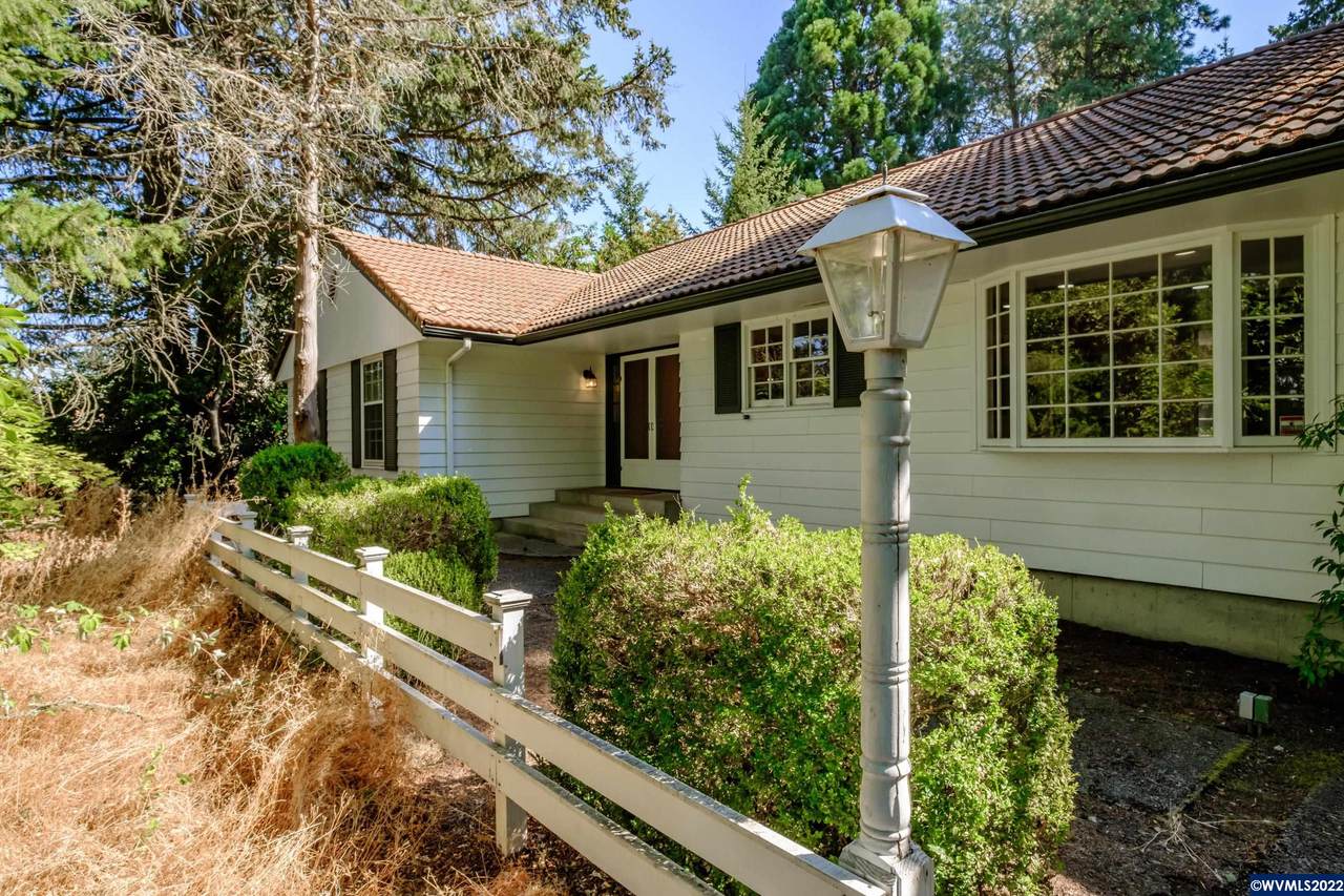 236 Kevin Wy - Photo 1