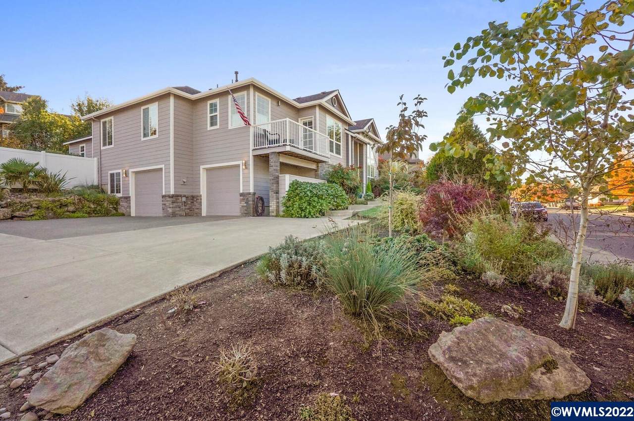 1800 Wallace Rd - Photo 1
