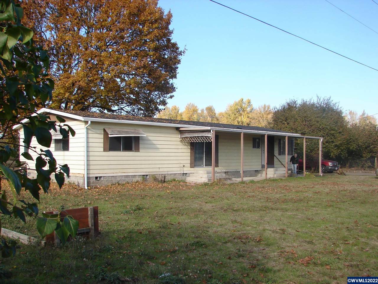 1645 Chemawa Rd - Photo 1