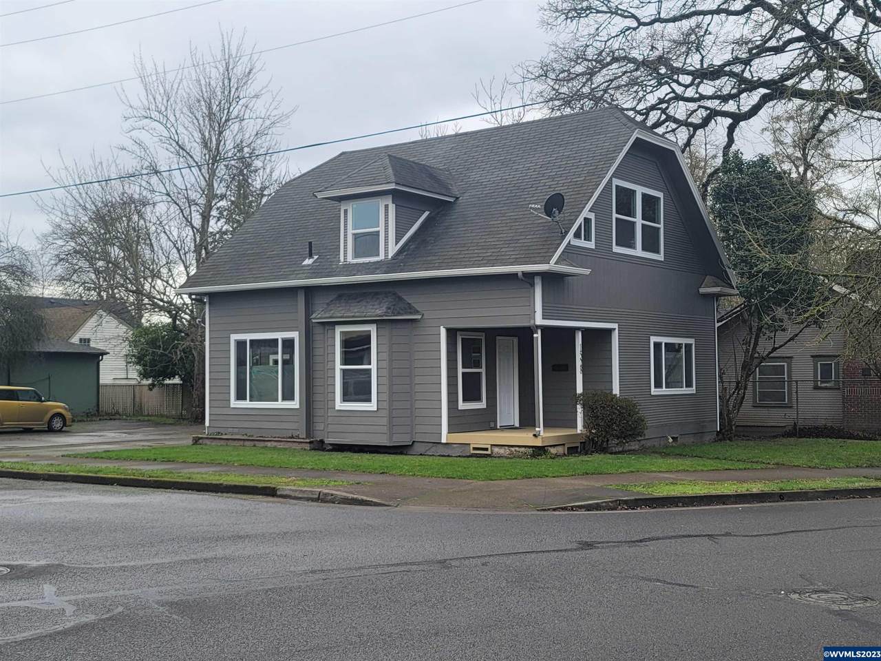1528 Santiam Hwy - Photo 1