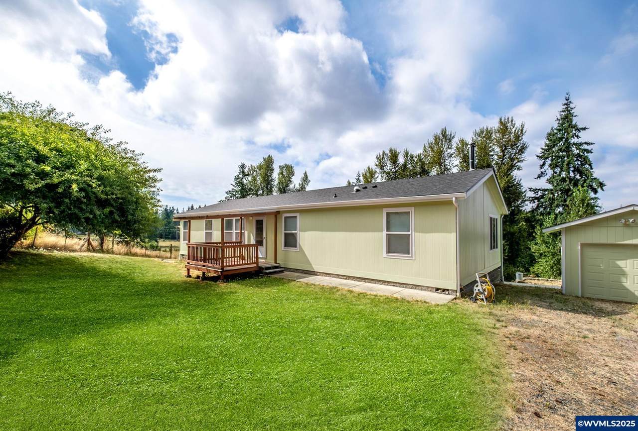 39110 Loma Dr - Photo 1