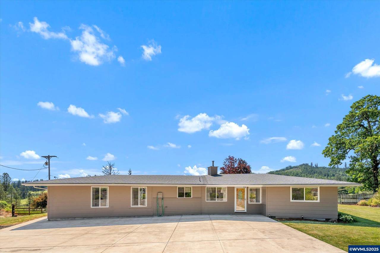 32117 Bellinger Scale Rd - Photo 1
