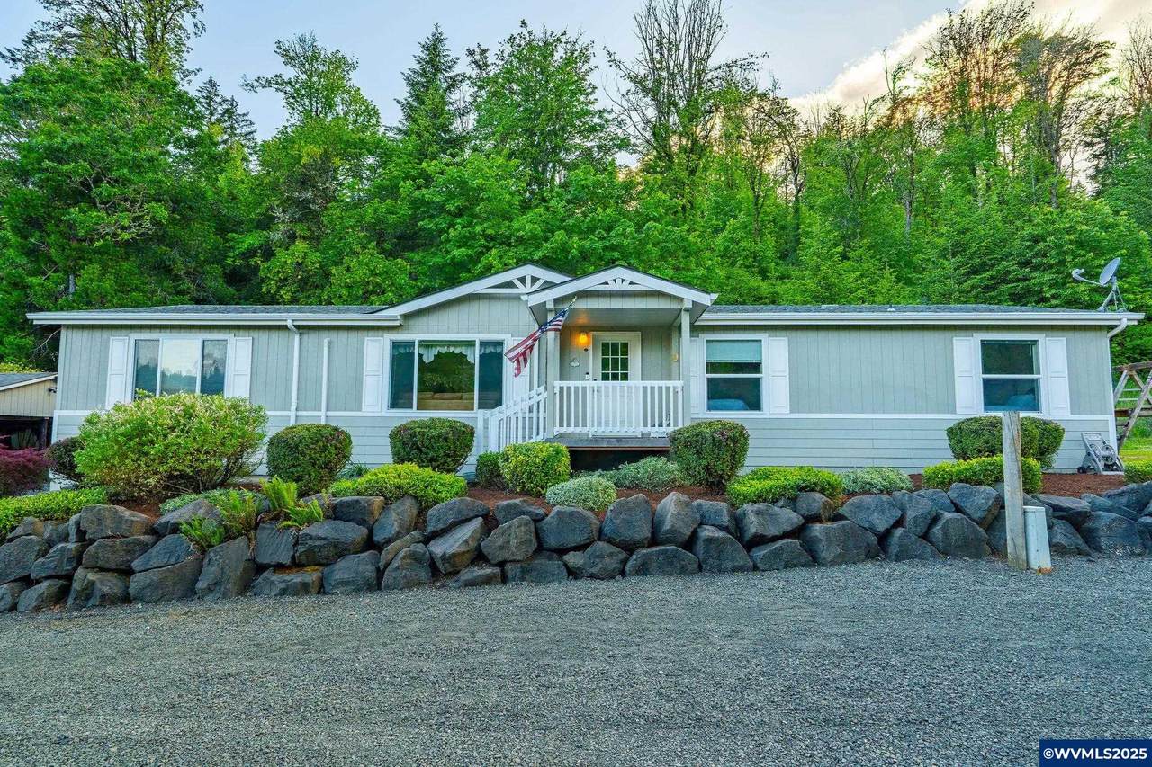 23998 Highway 20 - Photo 1