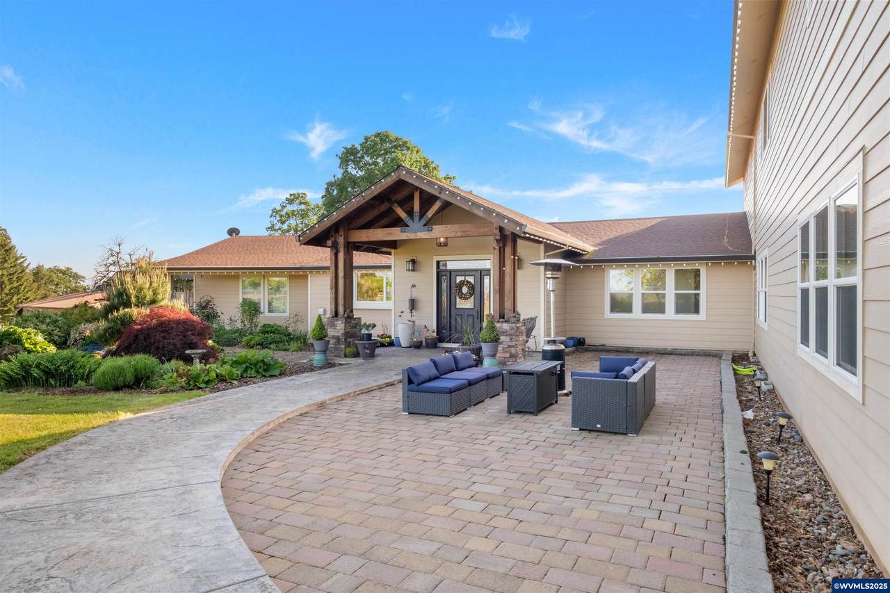 4736 Marion Hill Rd - Photo 1