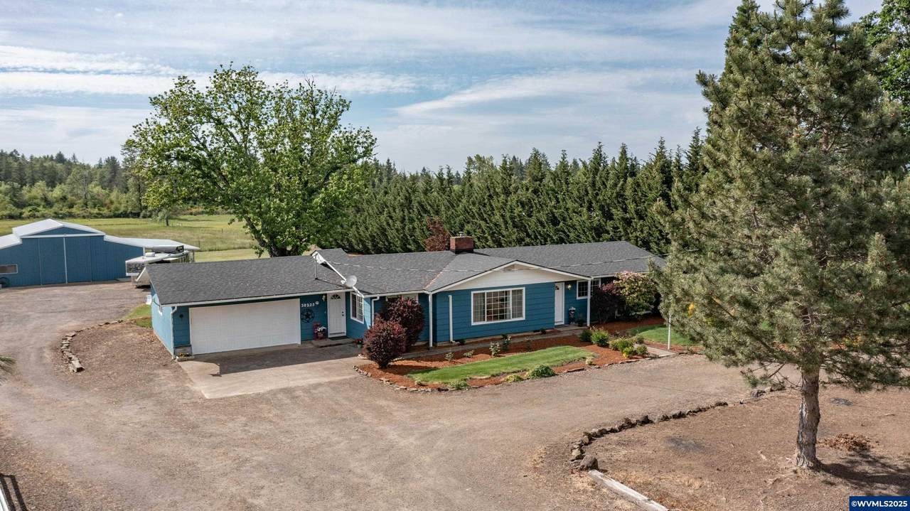 38225 Mount Hope Dr - Photo 1