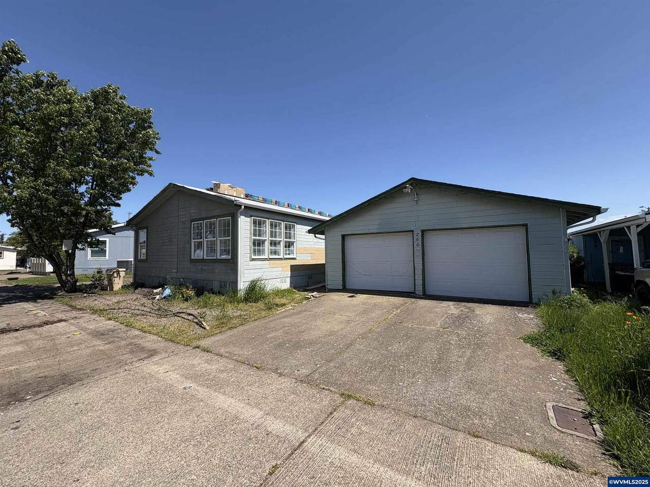 200 Market - Photo 1