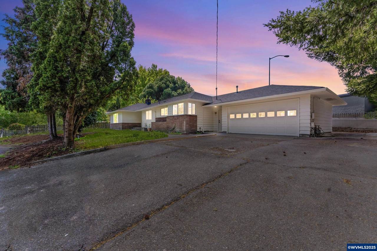 15820 Bronson Rd - Photo 1