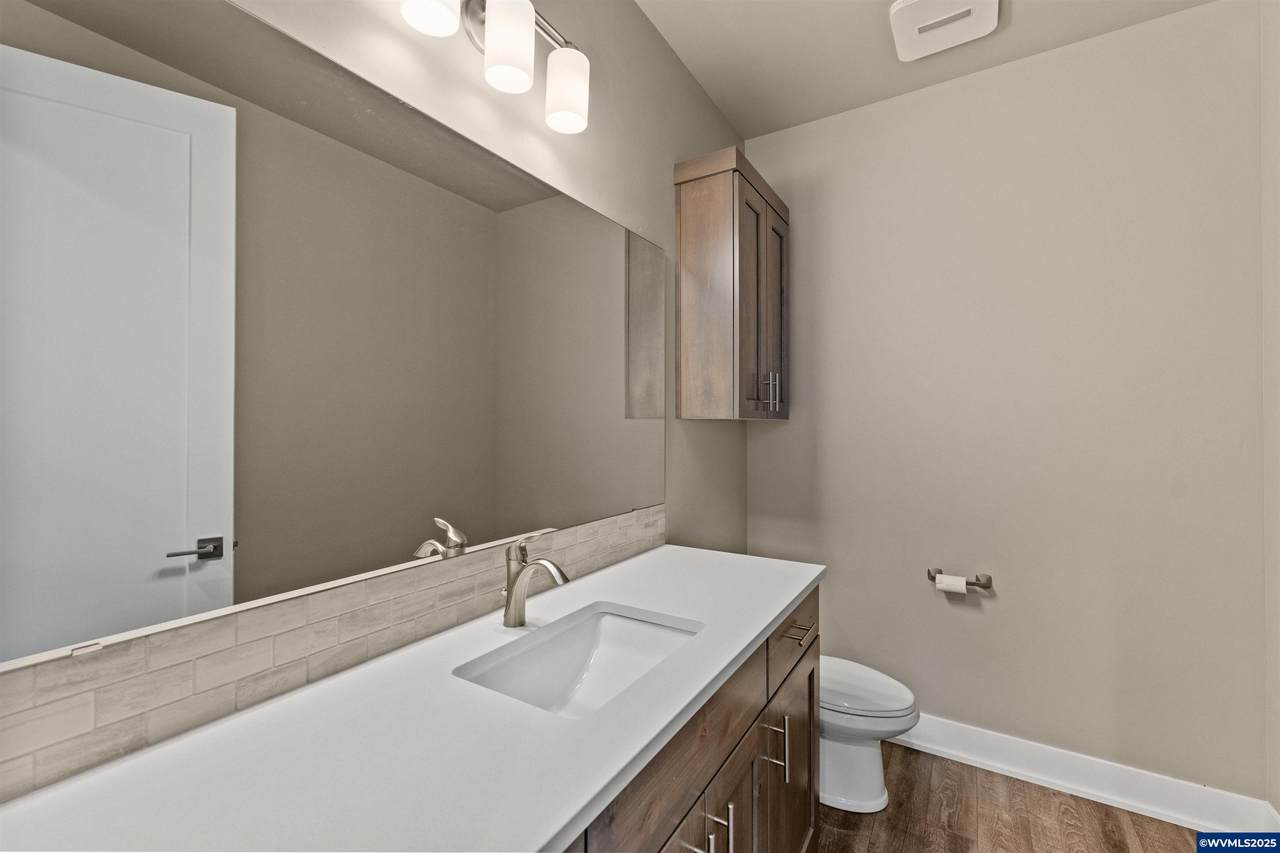 2622 Redwood Cir - Photo 1