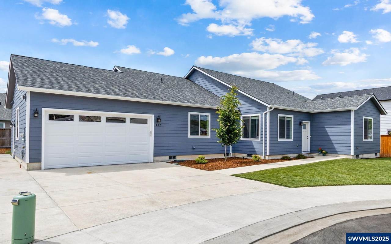 1412 Ellis Av - Photo 1