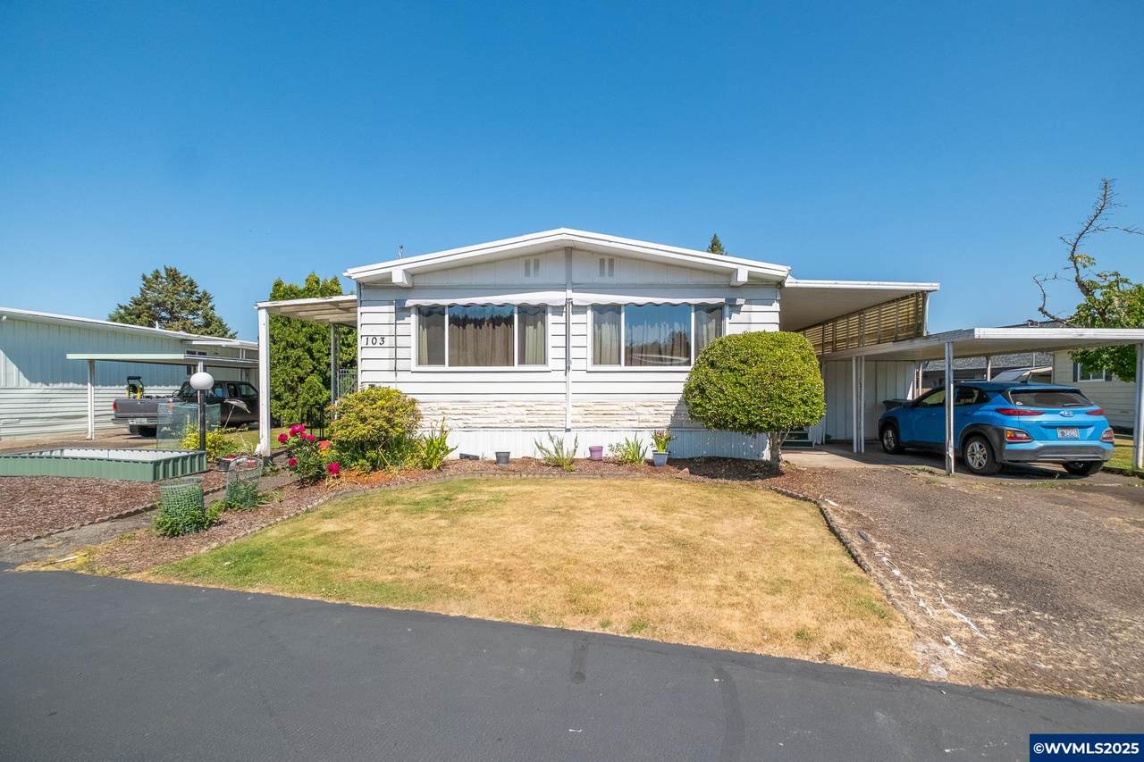 277 Conifer (#103) - Photo 1