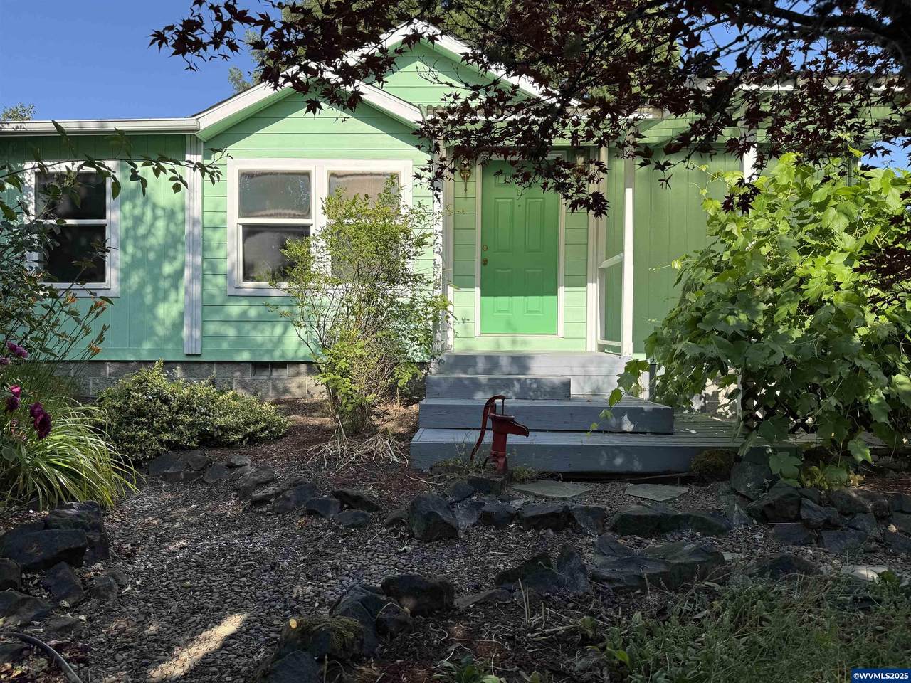 313 17th St - Photo 1