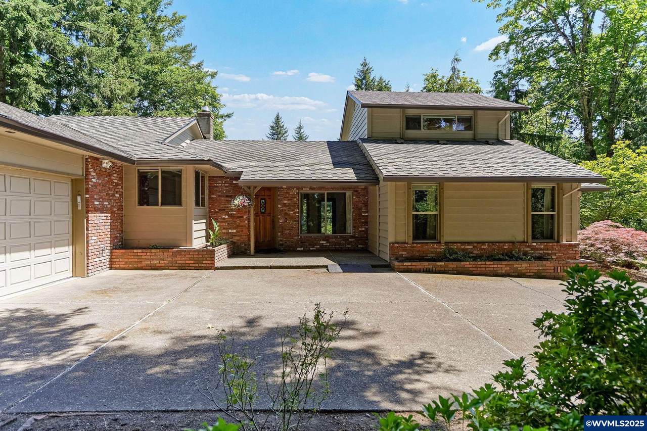 15195 Silverlake Dr - Photo 1