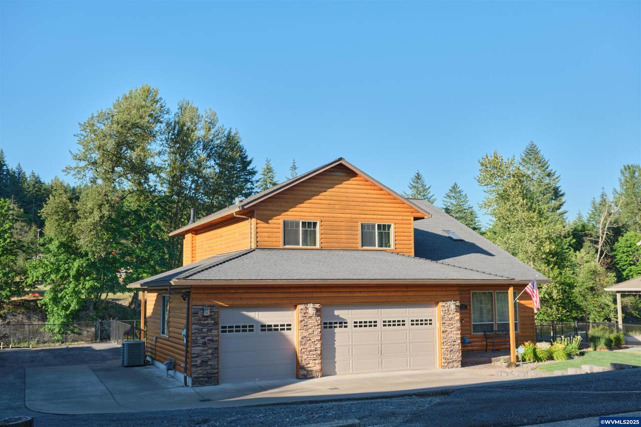 222 Whitten Rd - Photo 1