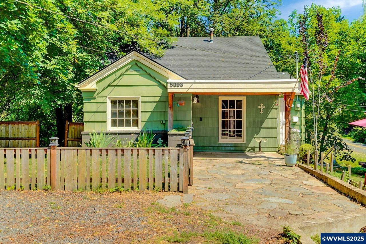 5393 Faith Av - Photo 1