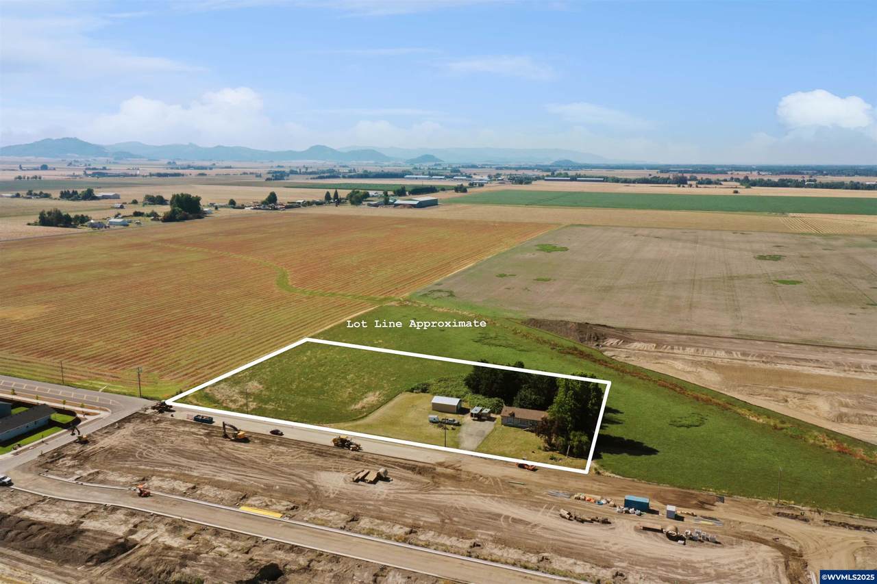 1252 Ellingson Rd - Photo 1